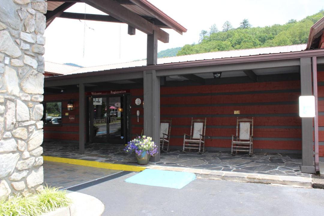 Photo of Others in Cherokee