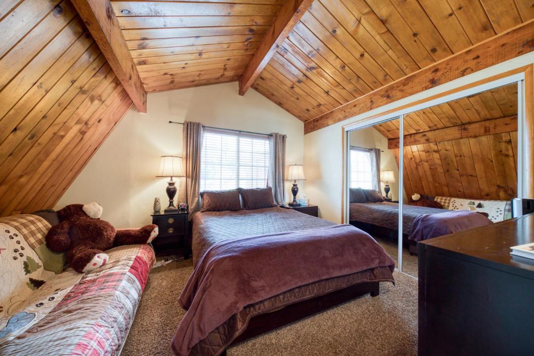 Photo of Bedroom in Big Bear Lake