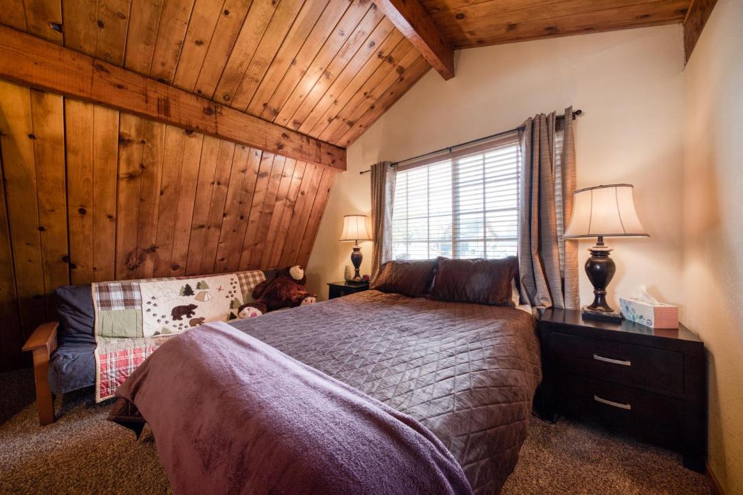 Photo of Bedroom in Big Bear Lake