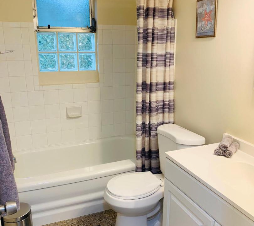 Photo of Bathroom in Largo