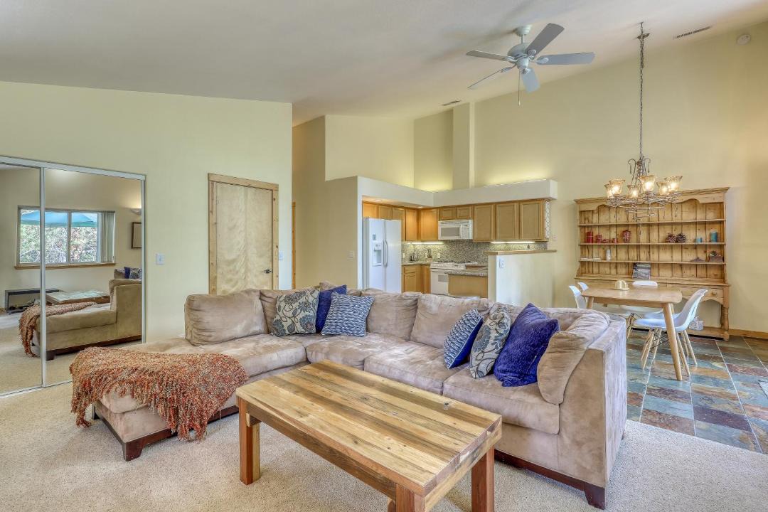 Photo of Livingroom in Truckee