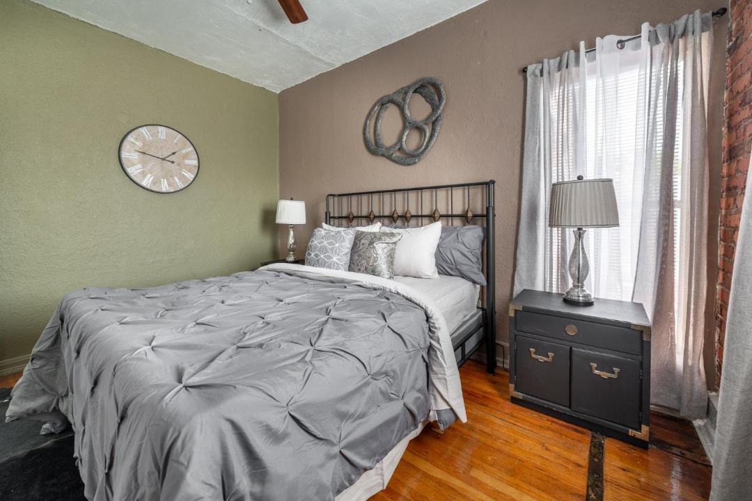 Photo of Bedroom in Larchmont
