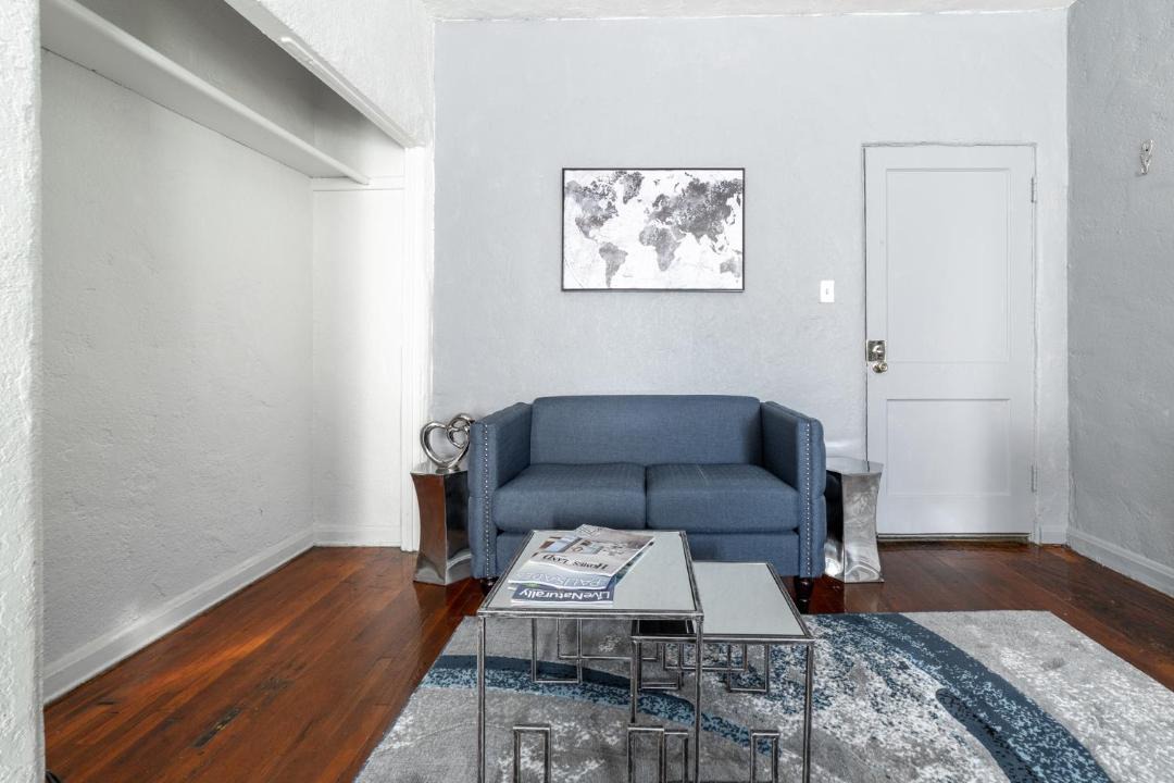Photo of Livingroom in Larchmont