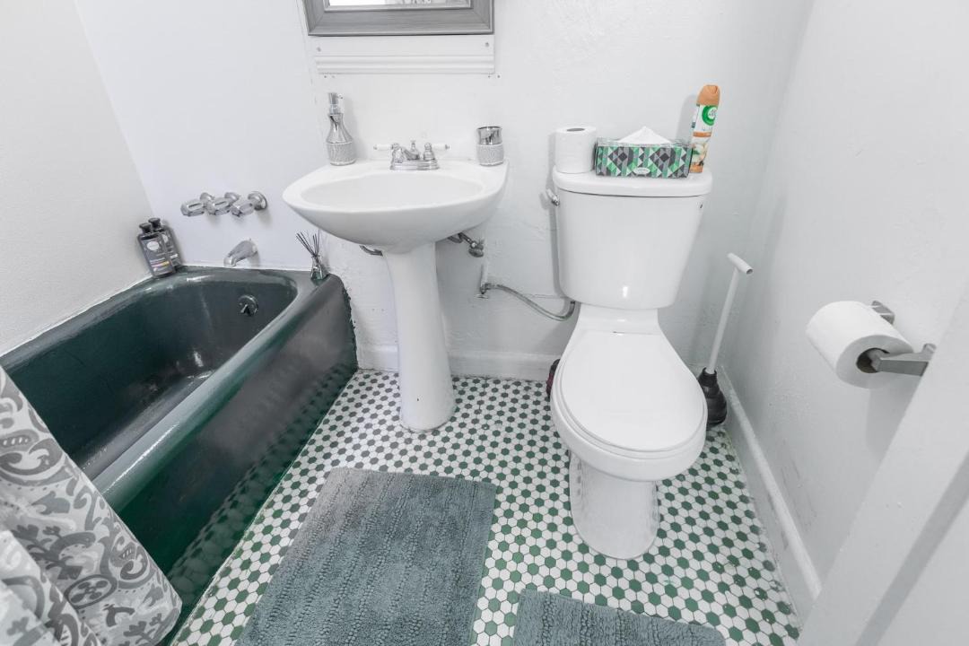 Photo of Bathroom in Larchmont