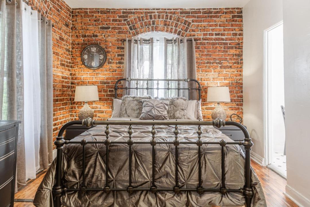 Photo of Bedroom in Larchmont