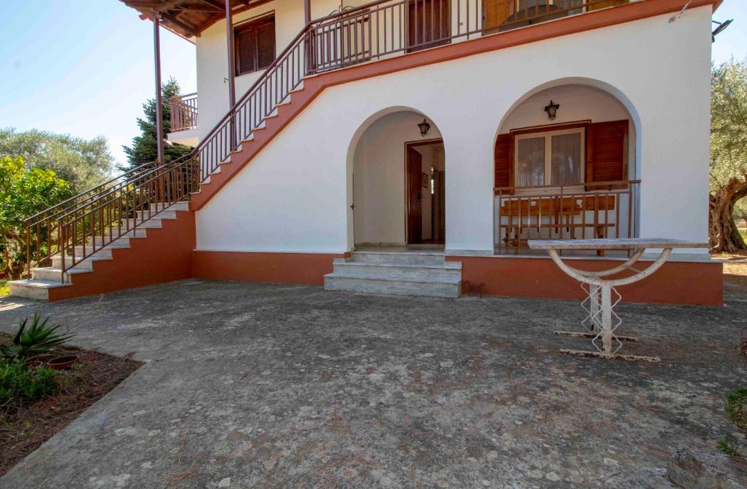 Photo of Buildings in Tripi