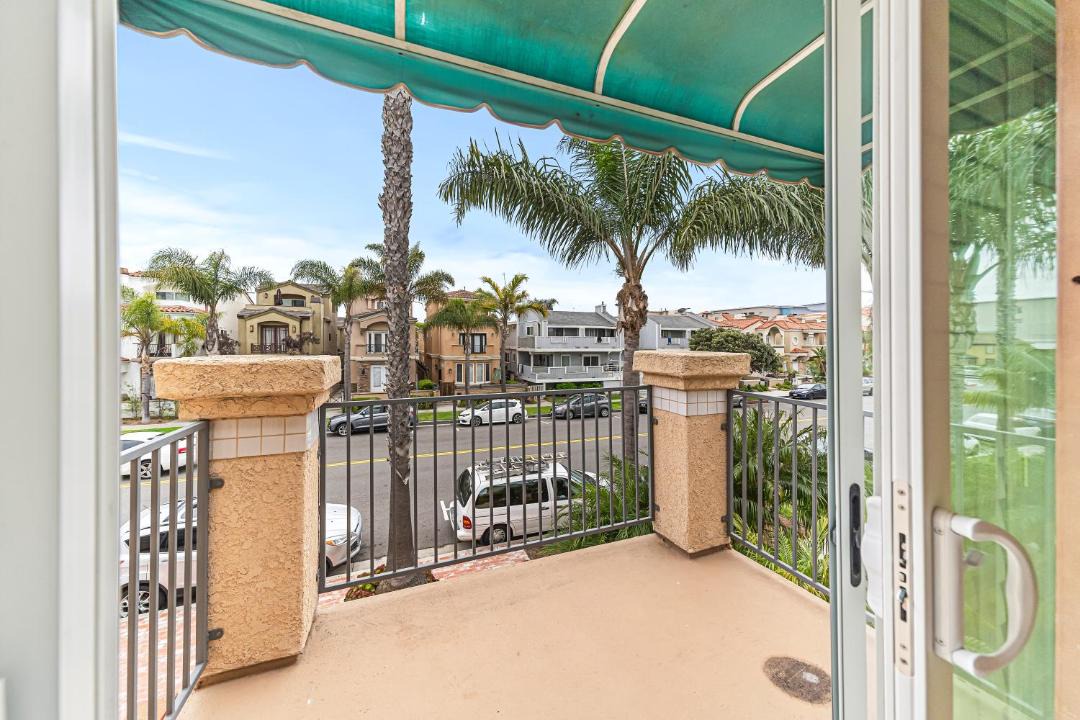 Photo of Patio Balcony in Huntington Beach