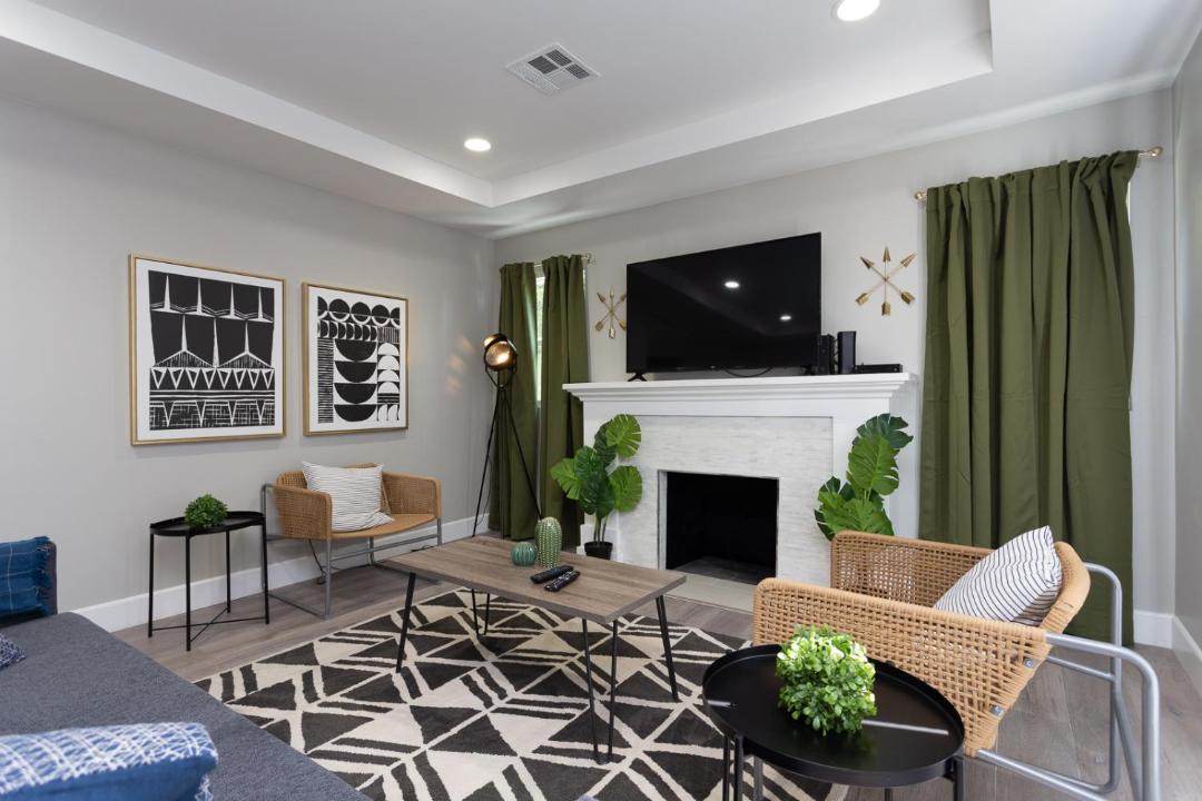 Photo of Livingroom in Larchmont
