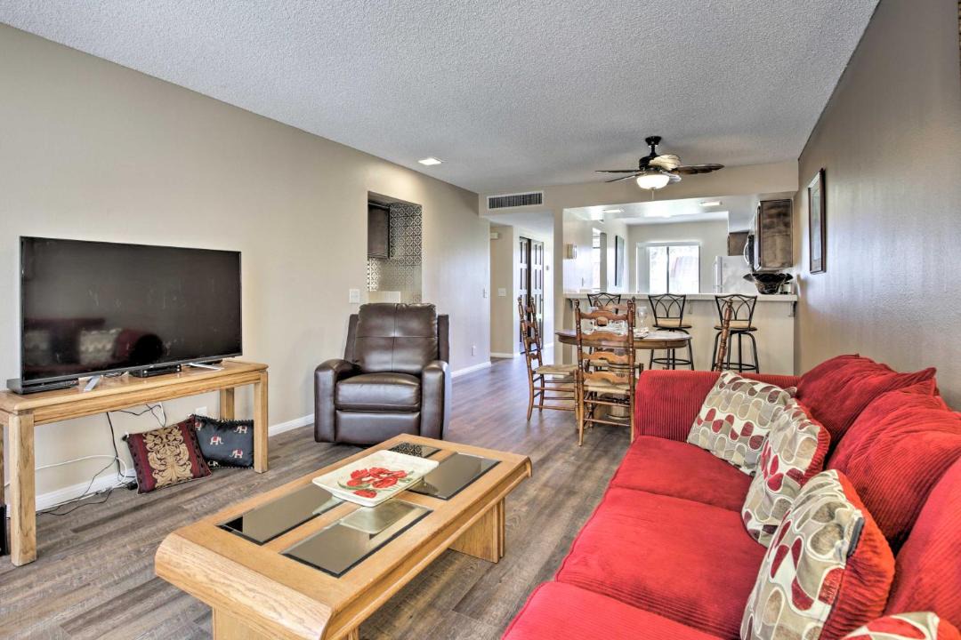 Photo of Livingroom in Rancho Mirage