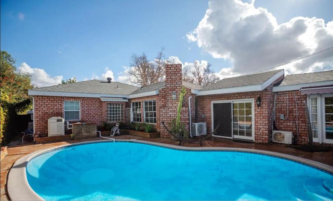 Photo of Outdoor in Bixby Knolls