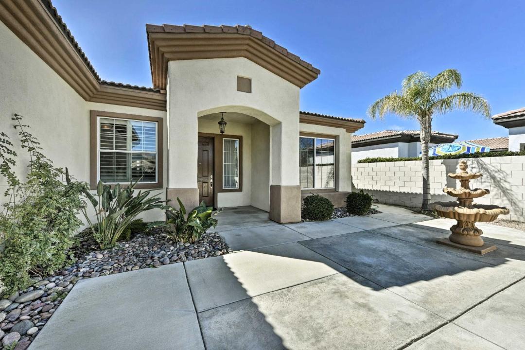 Photo of Buildings in Palm Desert