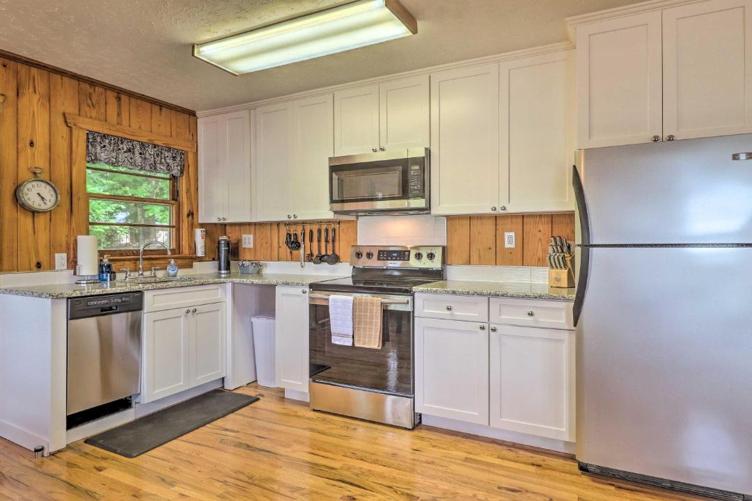 Photo of Kitchen in Little Kowaliga