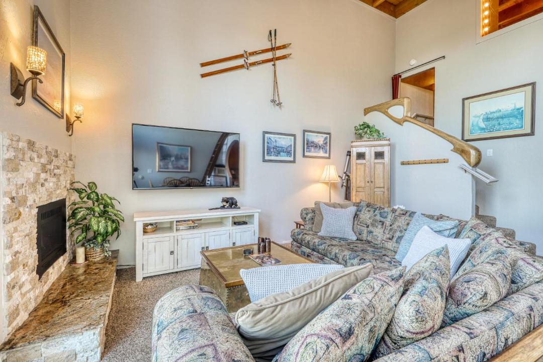 Photo of Livingroom in Tahoe Village