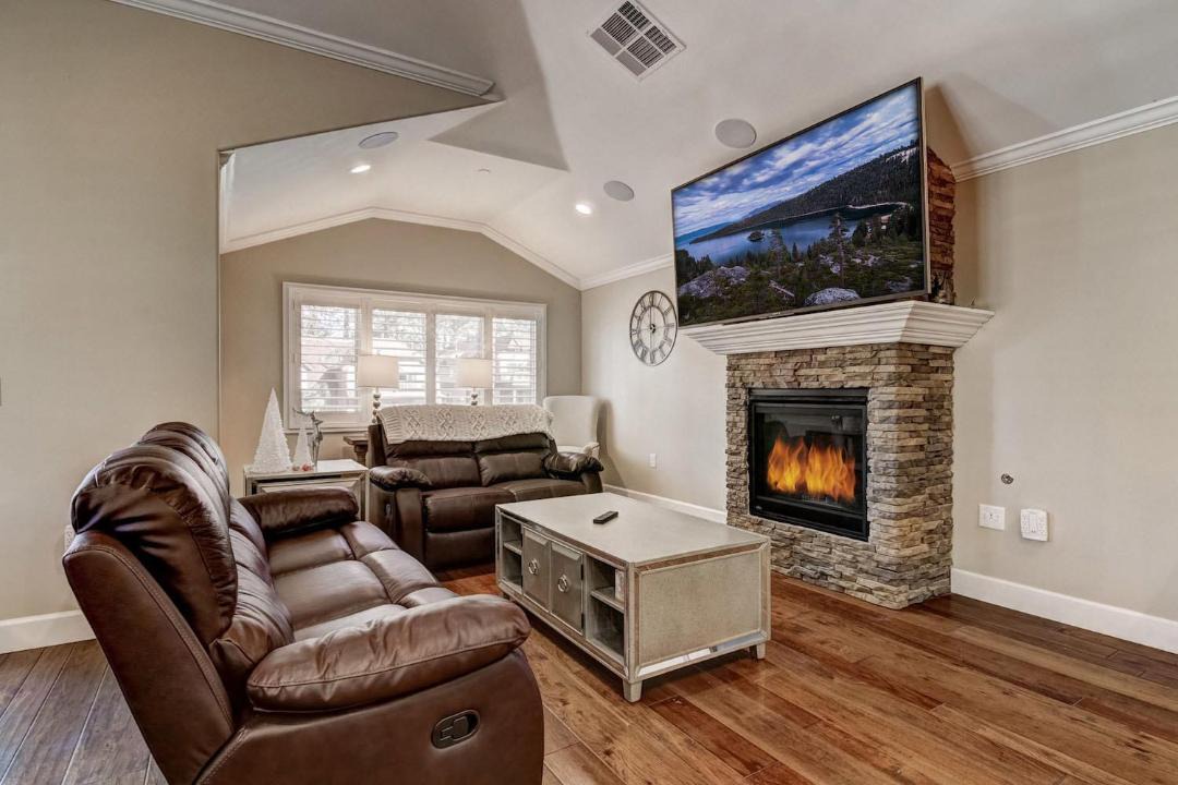 Photo of Livingroom in South Lake Tahoe