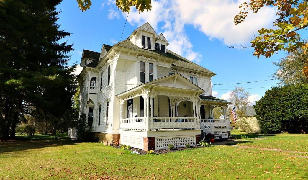 Photo of Buildings in Ellicottville