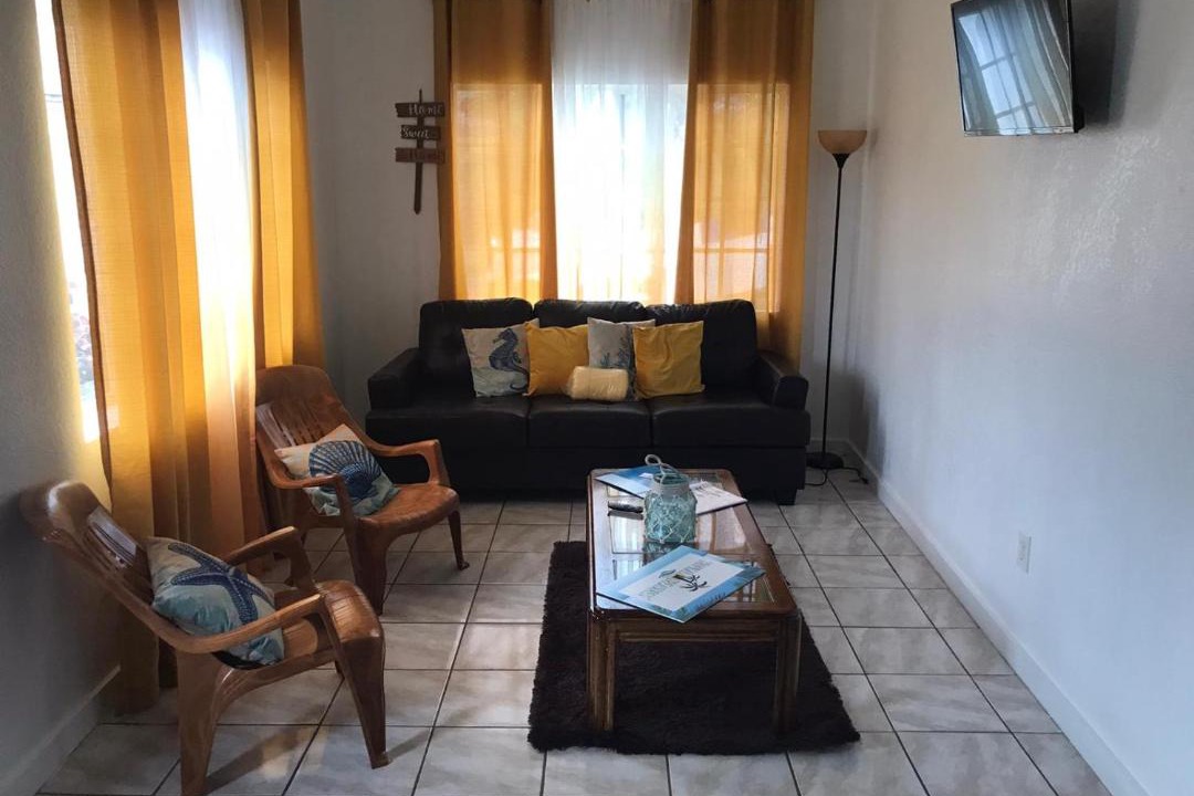 Photo of Livingroom in Calvin Hill