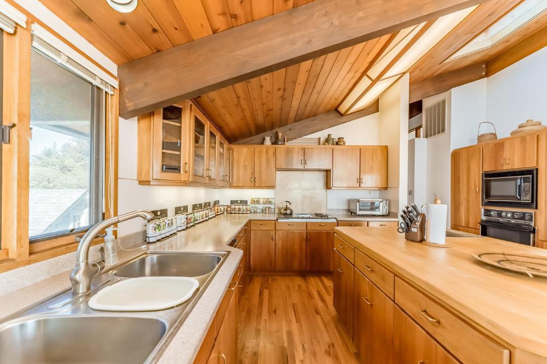 Photo of Kitchen in Crescent City North