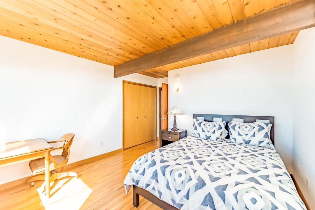 Photo of Bedroom in Crescent City North