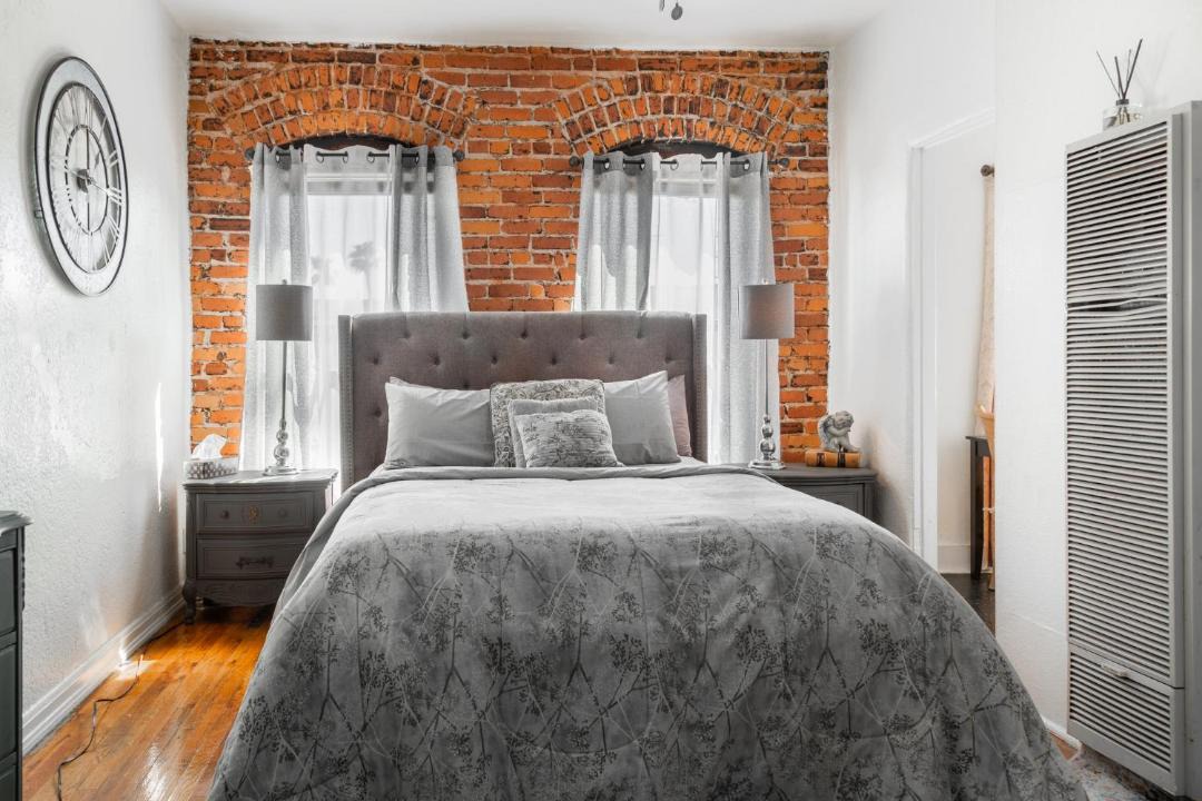 Photo of Bedroom in Larchmont