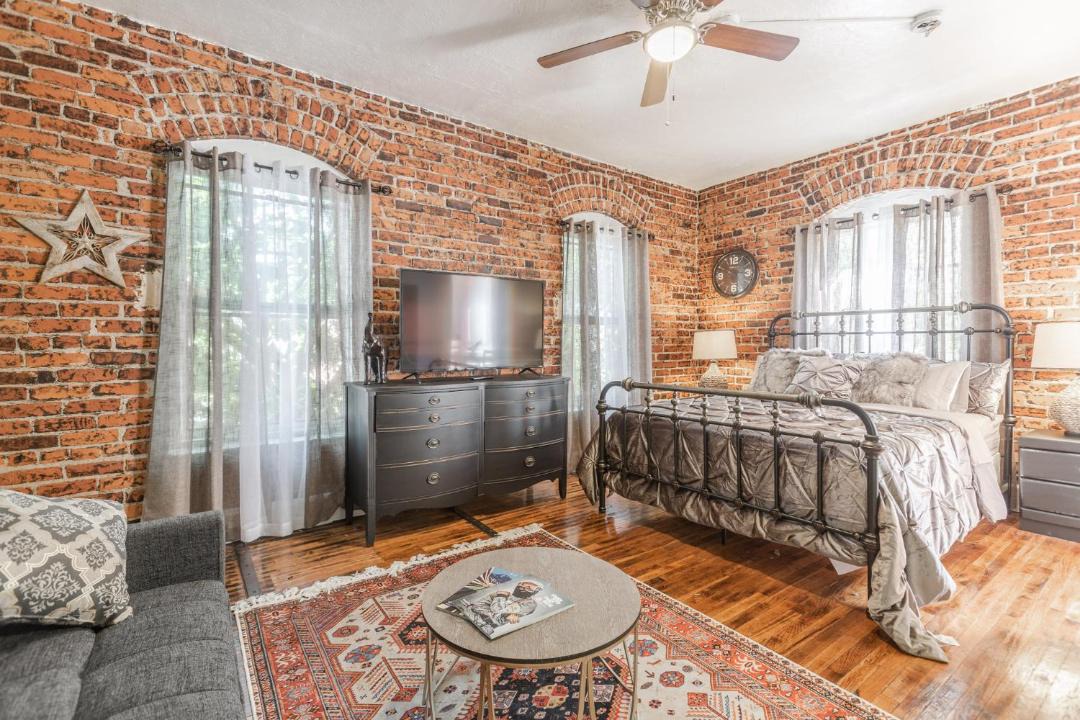 Photo of Livingroom in Larchmont
