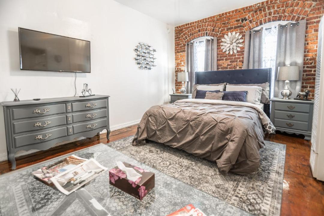 Photo of Bedroom in Larchmont