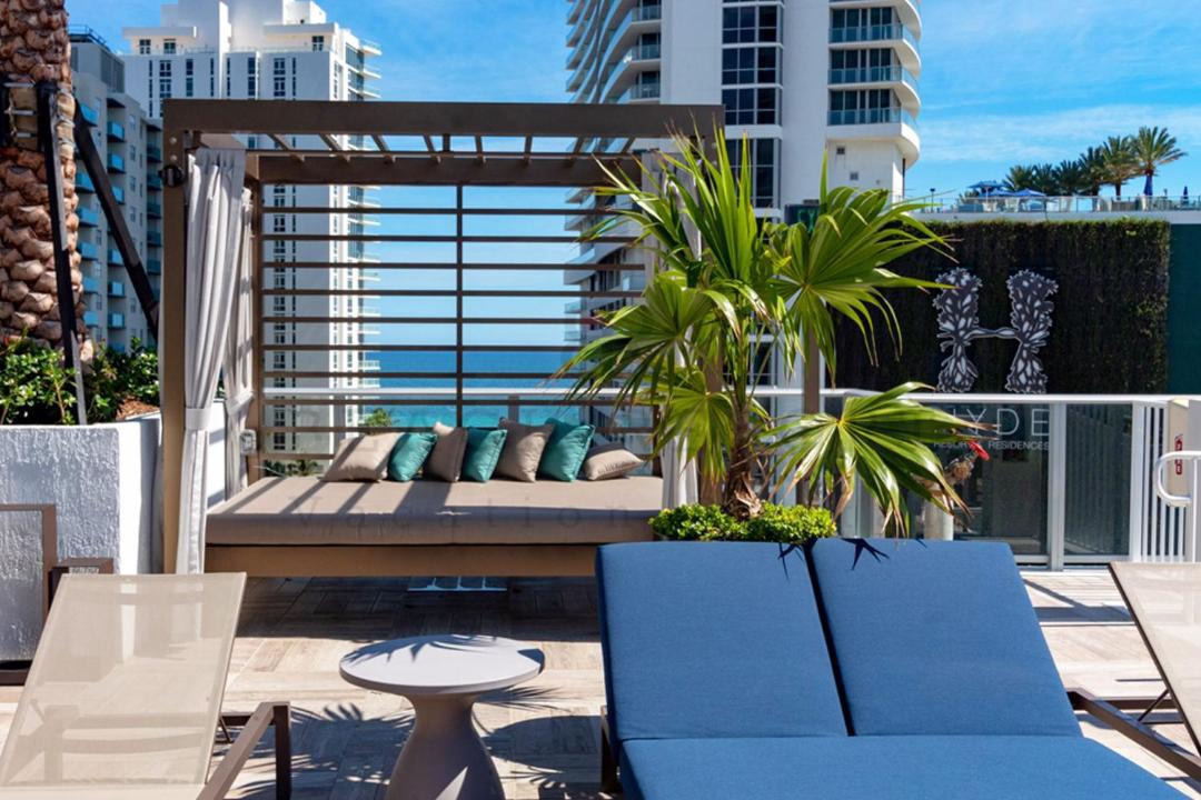 Photo of Patio Balcony in Hollywood South Central Beach