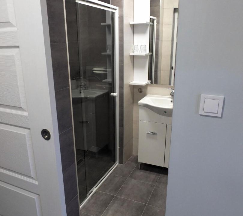 Photo of Bathroom in Gunaras