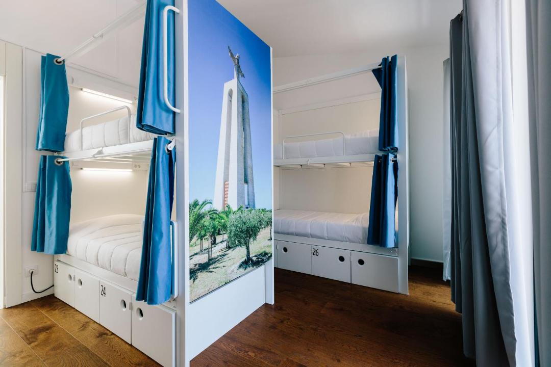 Photo of Bedroom in Cacilhas
