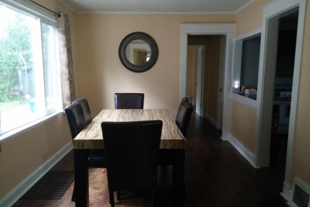 Photo of Livingroom in Niagara Falls