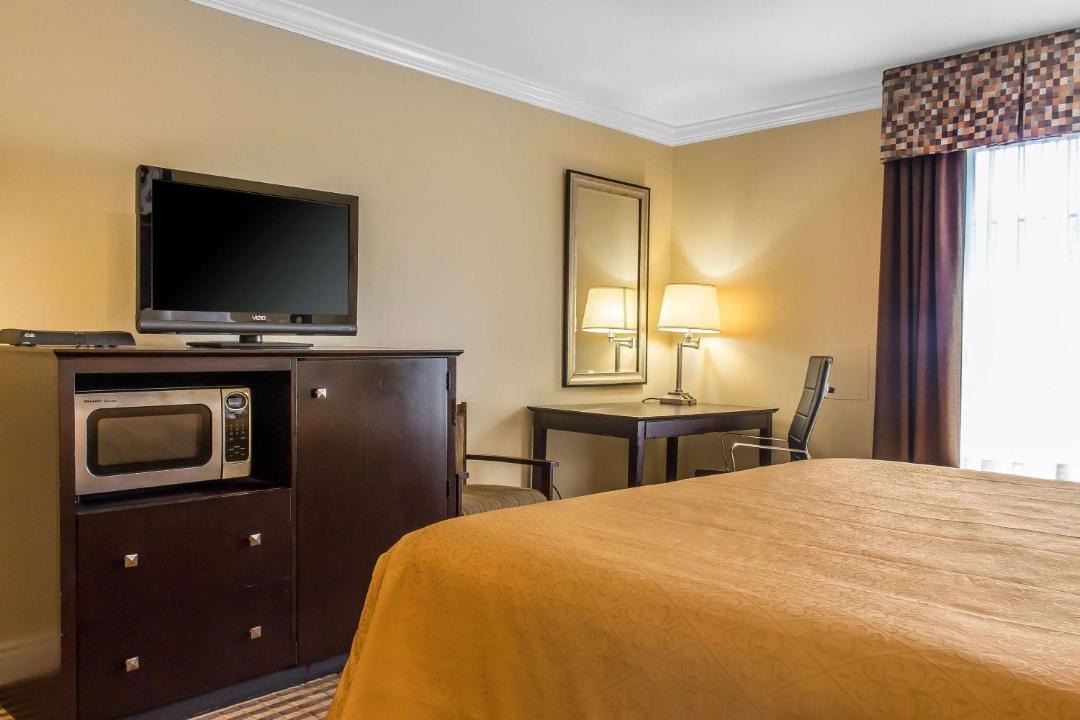 Photo of Bedroom in Mcafee