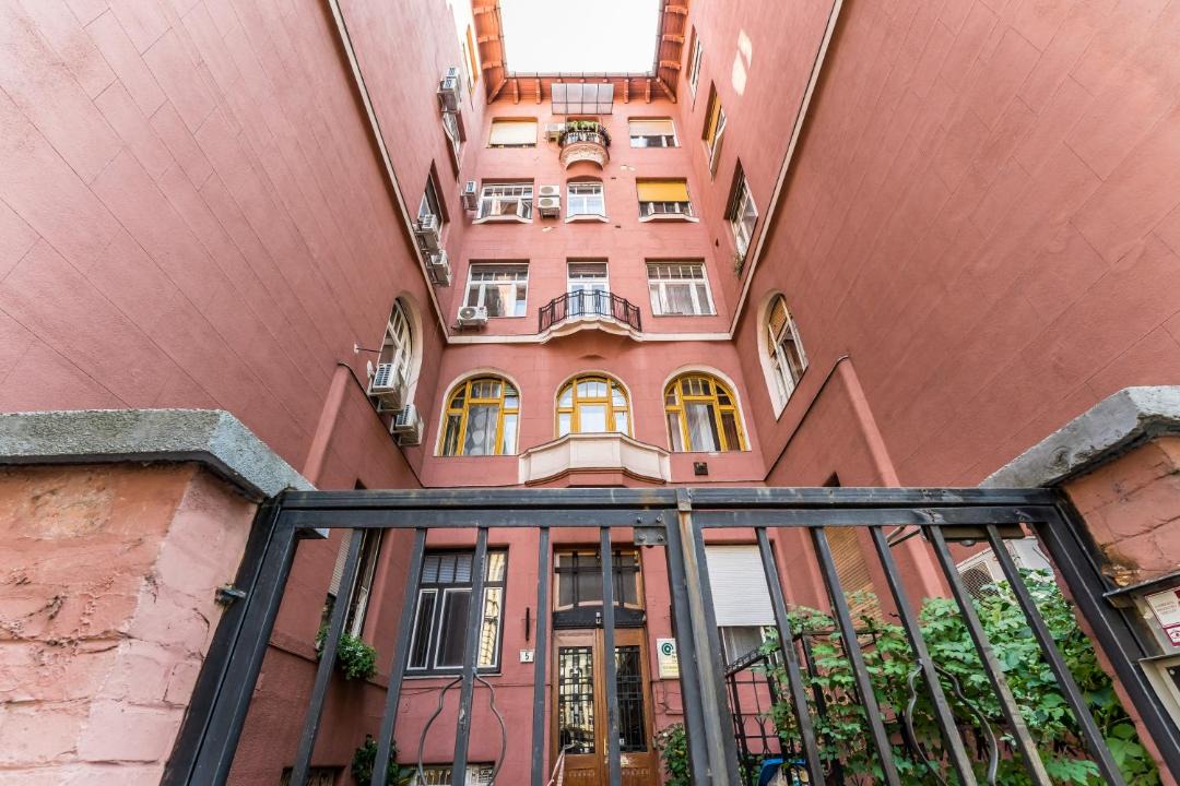 Photo of Buildings in Ujlipotvaros