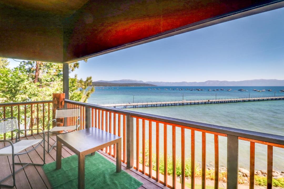 Photo of Patio Balcony in Tahoe Tavern