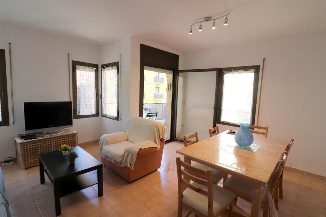 Photo of Livingroom in Roses Town Center