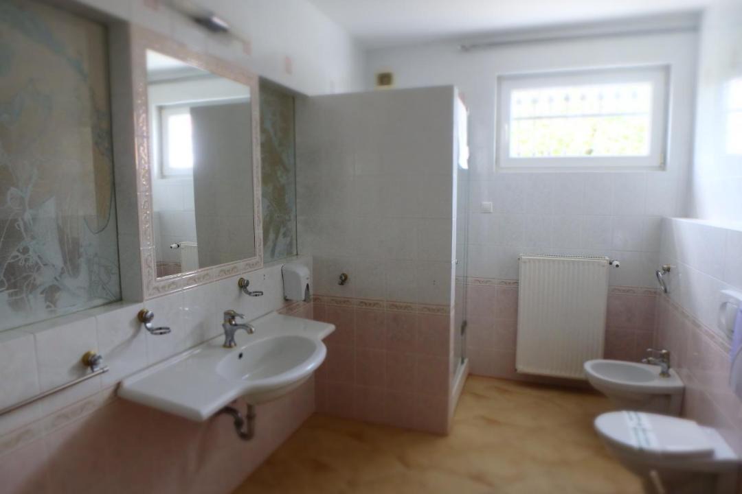 Photo of Bathroom in Kehidakustany