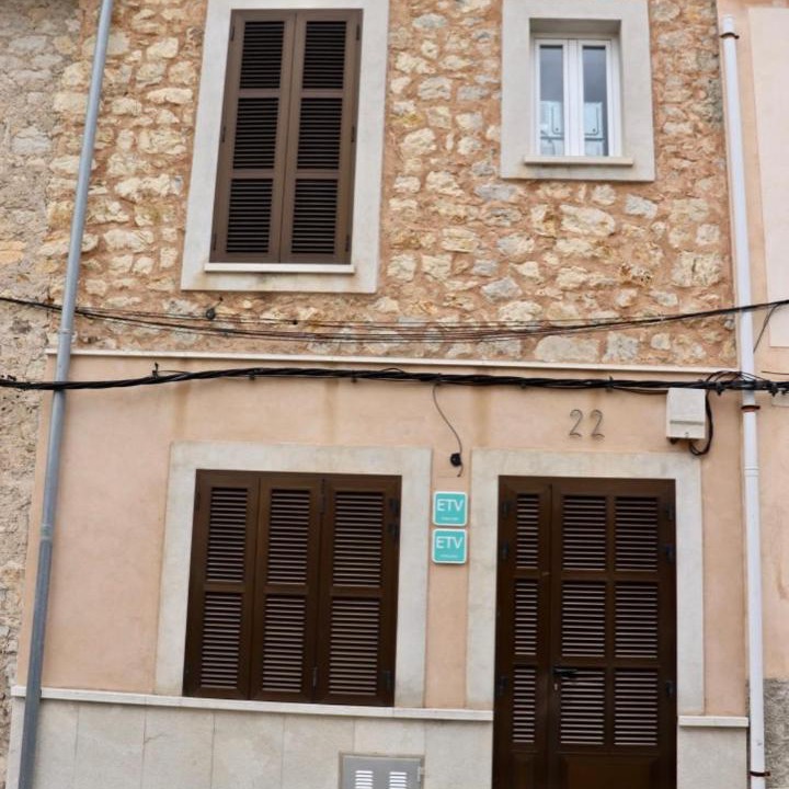 Photo of Buildings in Arta