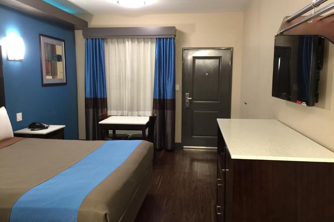 Photo of Bedroom in Maywood