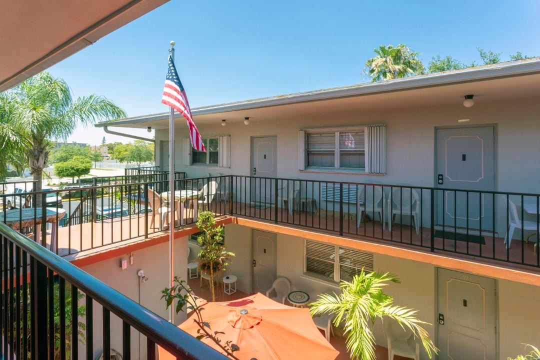 Photo of Patio Balcony in Hollywood Lakes