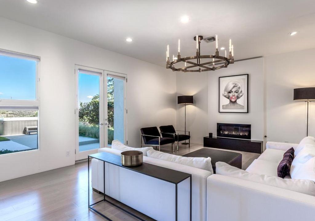 Photo of Livingroom in Los Angeles