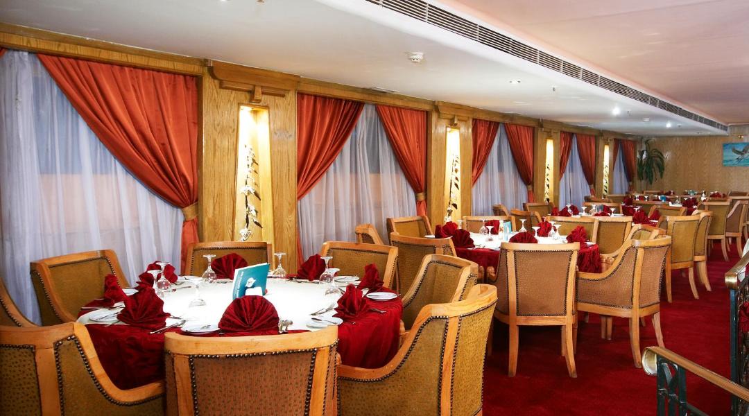 Photo of Livingroom in Nile River Luxor