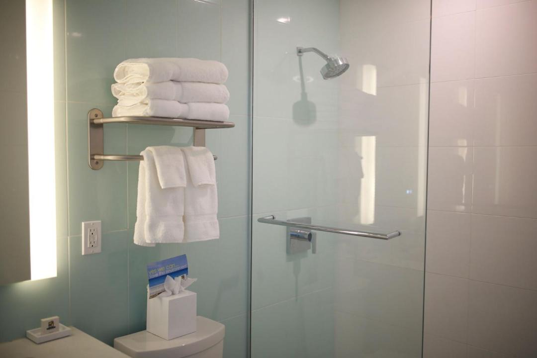 Photo of Bathroom in Bell Channel Bay