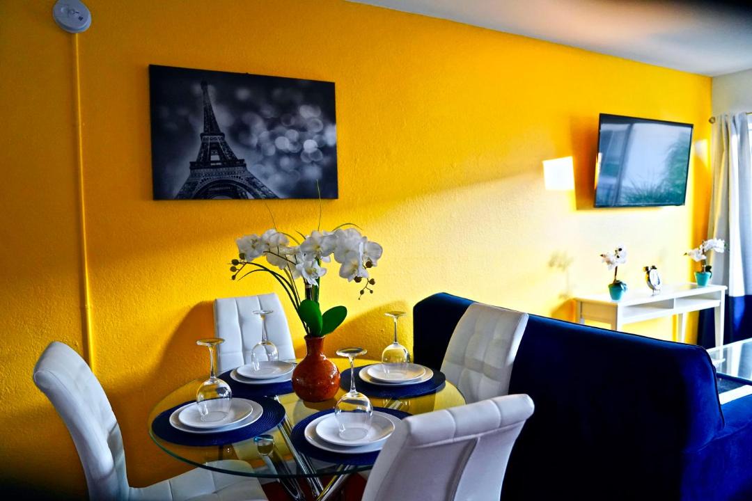 Photo of Livingroom in Larchmont