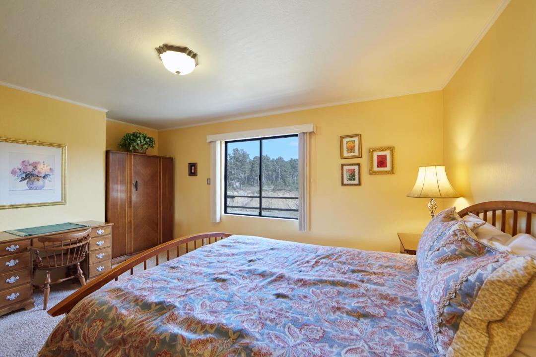 Photo of Bedroom in Fort Bragg