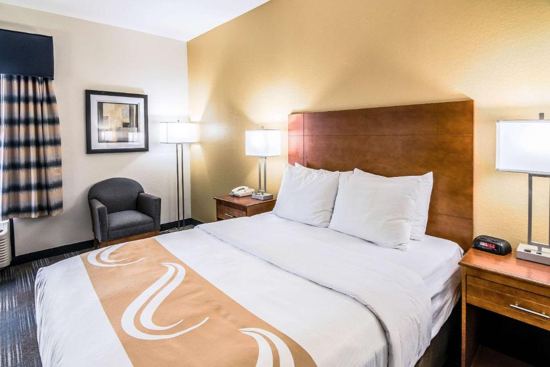 Photo of Bedroom in Alexander City