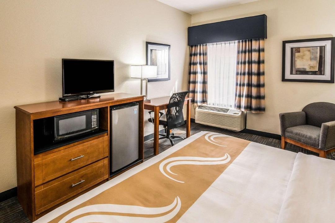 Photo of Bedroom in Alexander City