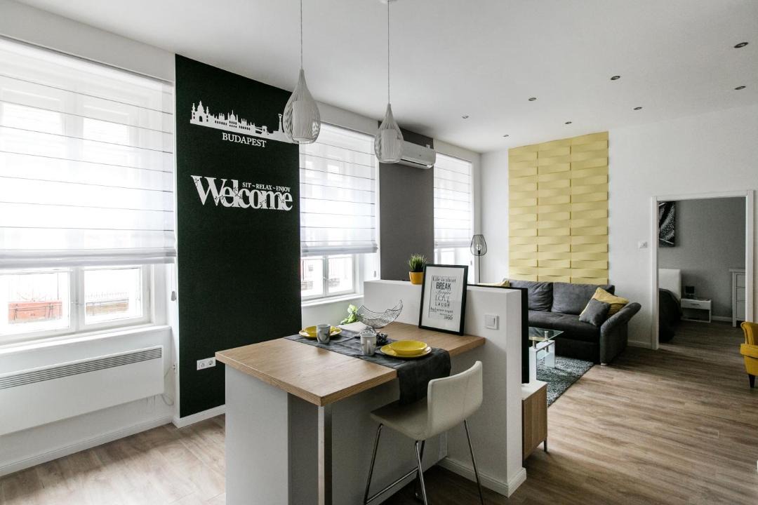 Photo of Livingroom in Jozsefvaros