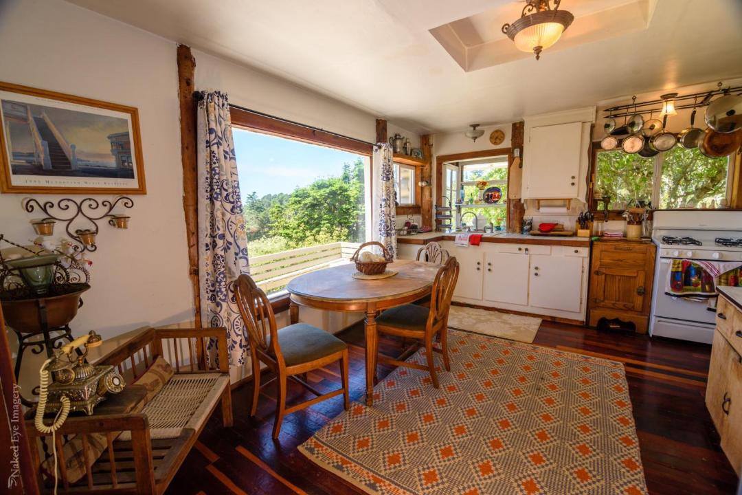 Photo of Livingroom in Little River