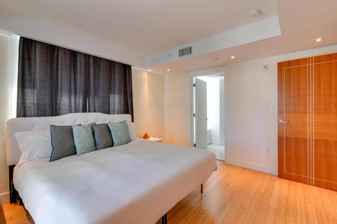 Photo of Bedroom in South Pointe