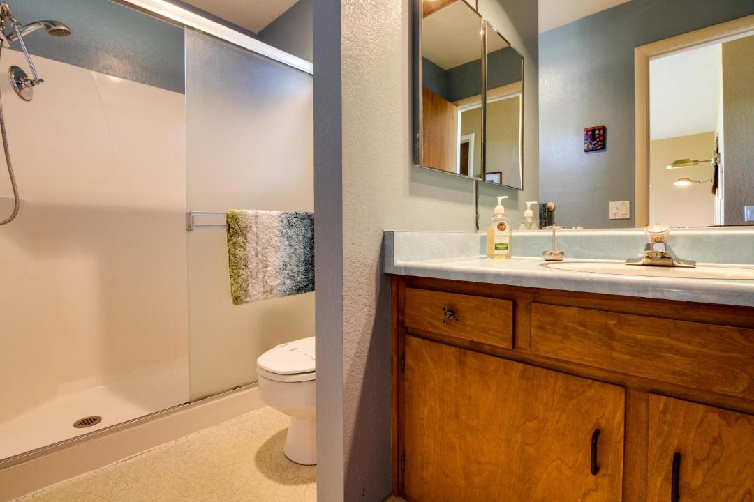 Photo of Bathroom in Sea Ranch