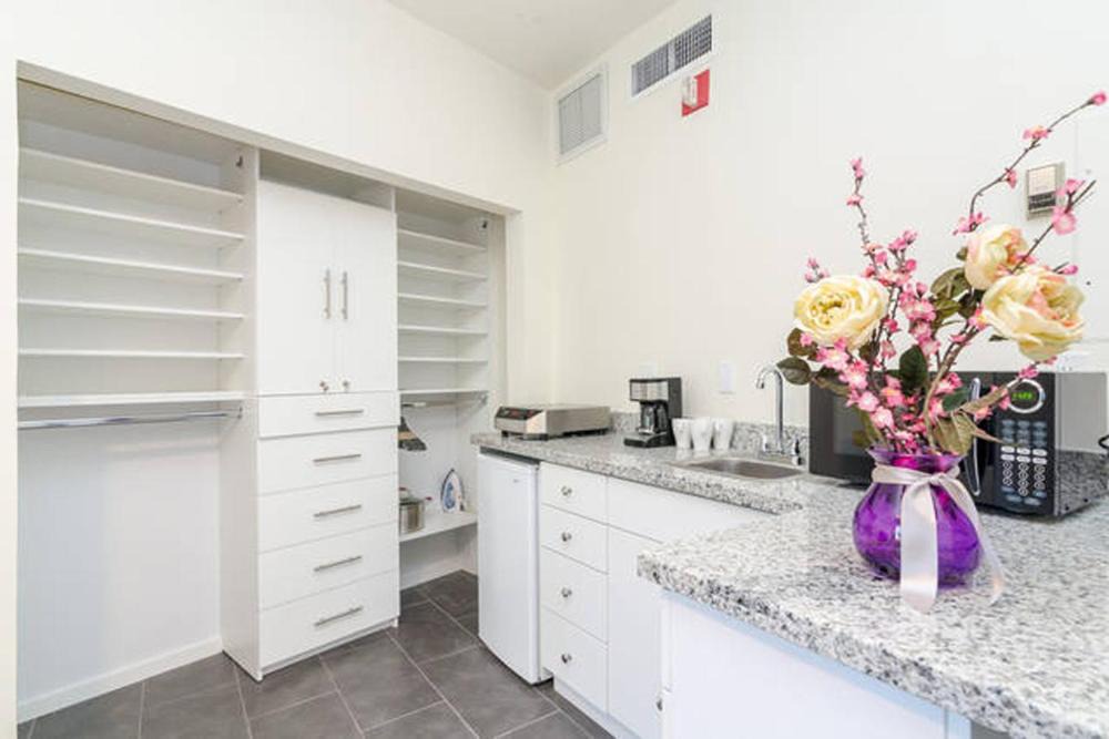 Photo of Kitchen in Flamingo/Lummus