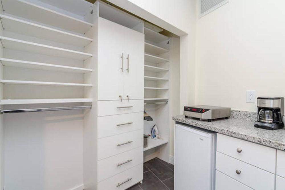 Photo of Kitchen in Flamingo/Lummus